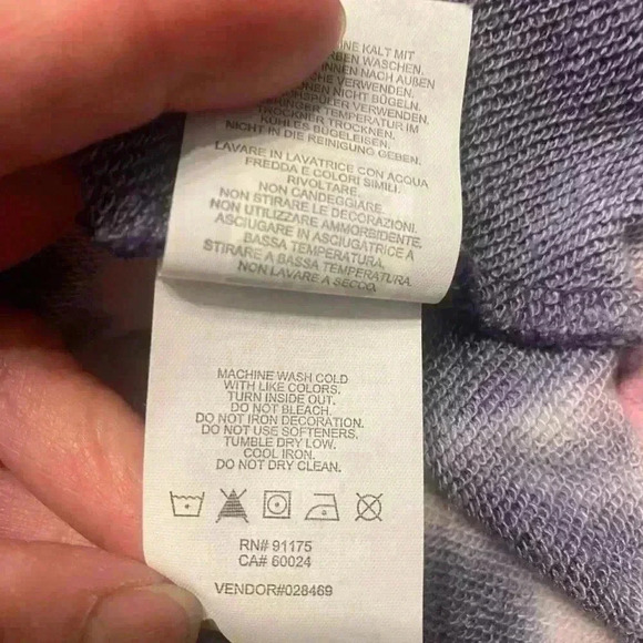 Fila Ashley Tie Dyed Crewneck Sweatshirt in purple pink & white womens size LG - Picture 8 of 8